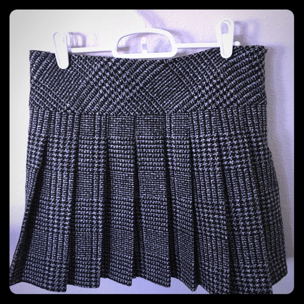Black and white circle skirt